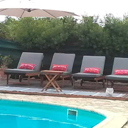 With 4 Bedrooms In With Wonderful Mountain View Private Pool Enclosed Garden 5 Km From The Beach * Mafra